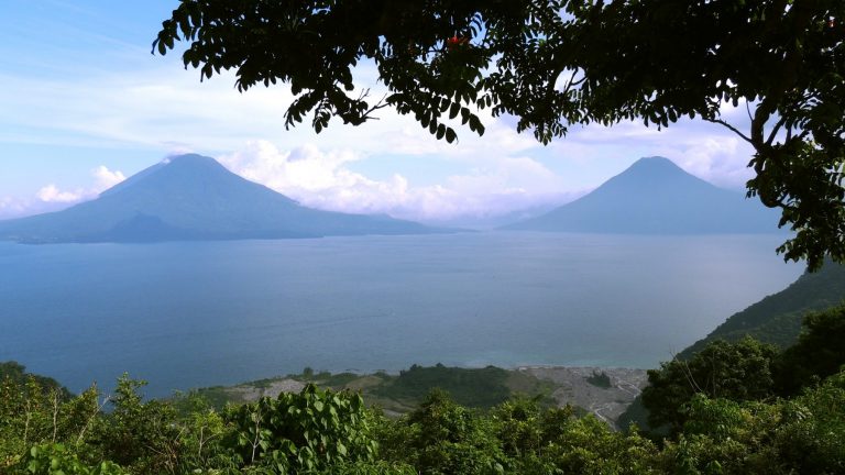 Lago de Atitlán in Guatemala