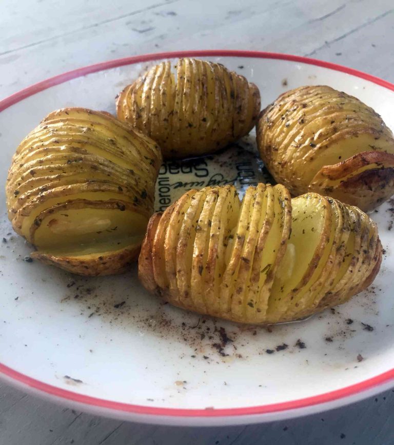 Hasselback aardappelen uit de oven