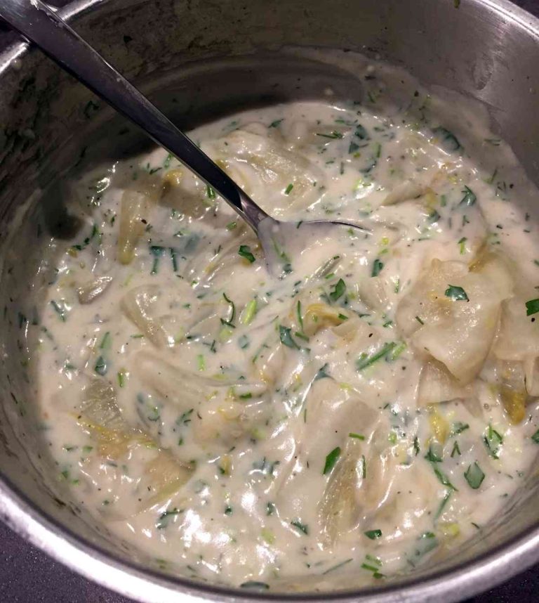 Easy going gekookte witlof in witte saus