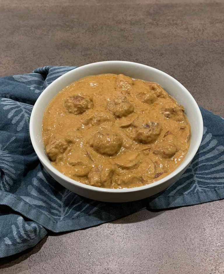 Gehaktballen in ‘duuvelkessaus’