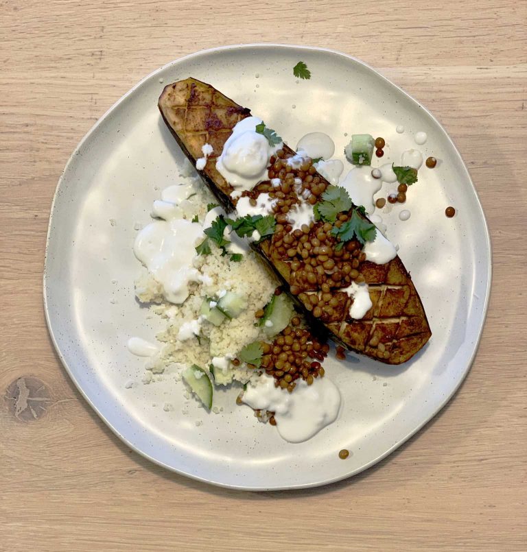 Geroosterde aubergine met couscous en geitenkaas