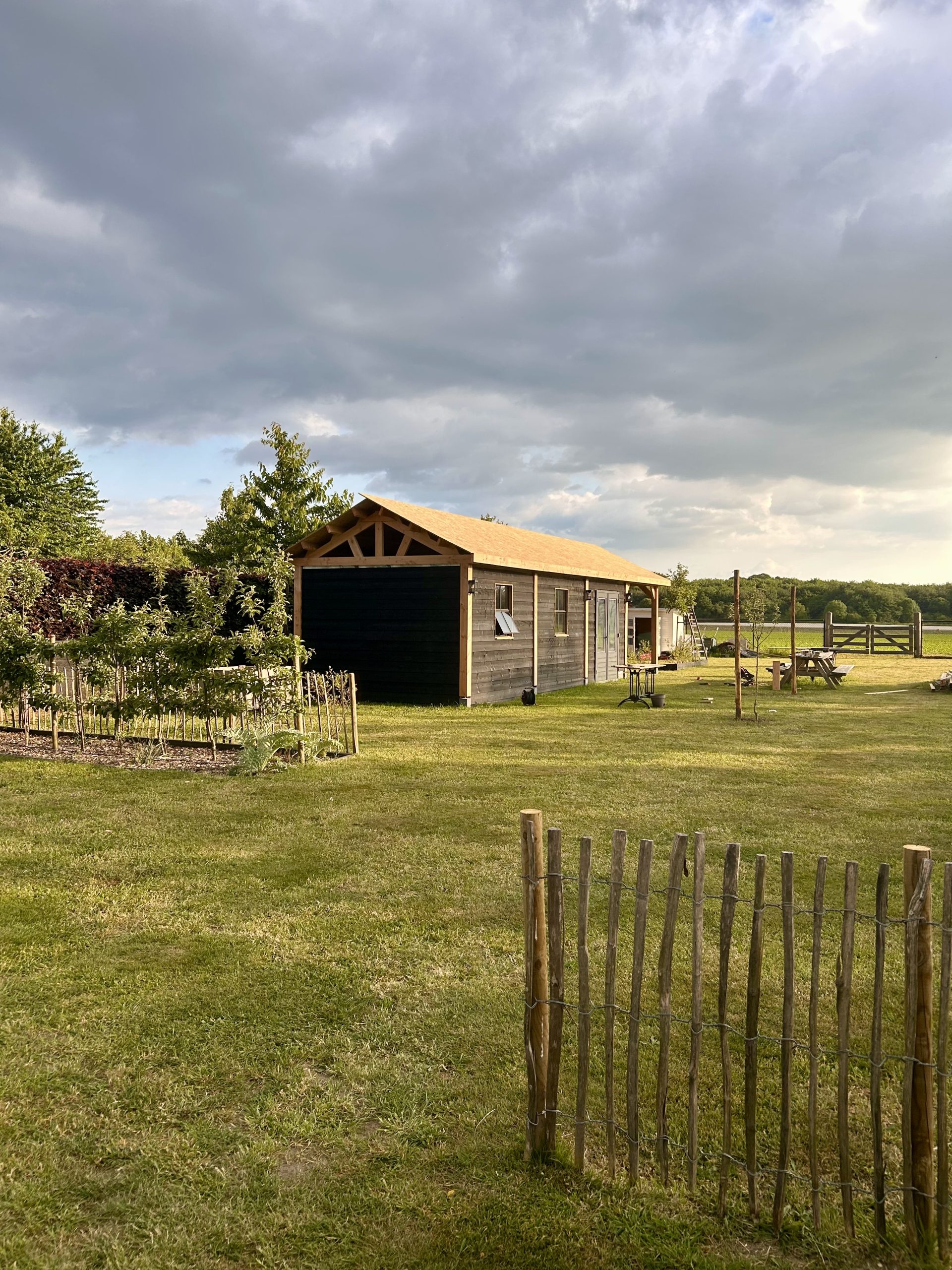 Zelf een zadeldak schuur timmeren