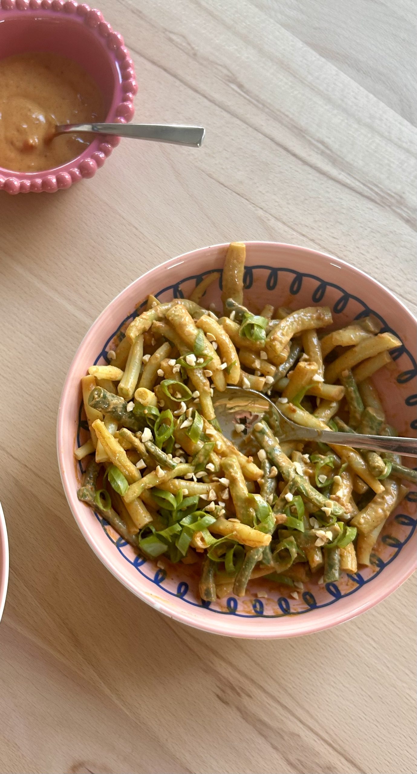 Thaise sperziebonen uit de eigen moestuin