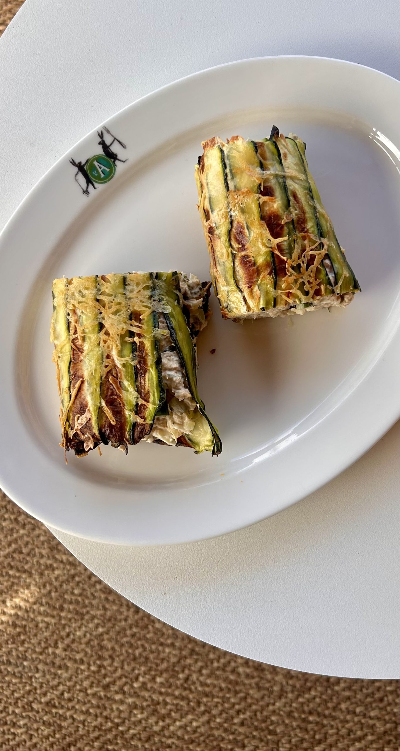 Tuna melt roll van courgette